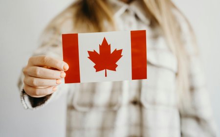 Hướng dẫn về tài trợ và các khoản vay dành cho sinh viên quốc tế tại Canada